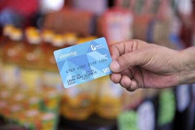 Según la UCA, la tarjeta Alimentar "no mejoró la calidad de la dieta"