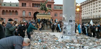 Se continúa con la Marcha de las Piedras: “Representan a nuestros muertos”