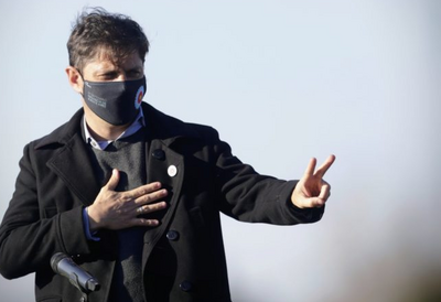 Kicillof dijo que la propuesta de Juntos es "neoliberalismo enmascarado por consultores"