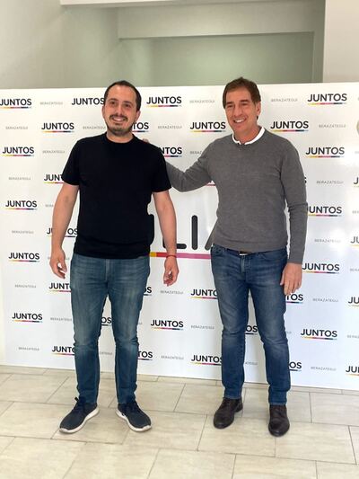 Diego Santilli acompañó al candidato a concejal Julian  Amendolaggine en la ciudad de Berazategui