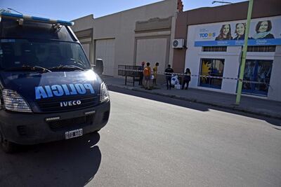 Inician una investigación por un presunto explosivo en un local del Frente de Todos