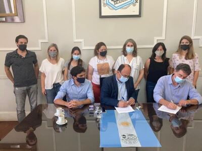Firma de comodato con el Colegio de Arquitectos