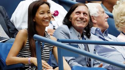 Guillermo Vilas y una foto junto con su mujer, Phiang Pathu, en un posteo de Instagram