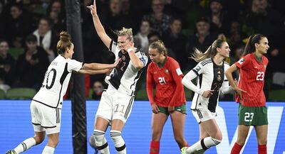 Mundial femenino: Alemania aplastó por 6-0 a Marruecos que se metió dos goles en contra