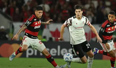 Copa Libertadores: Estudiantes venció a DIM en el descuento y logró un épico boleto a octavos
