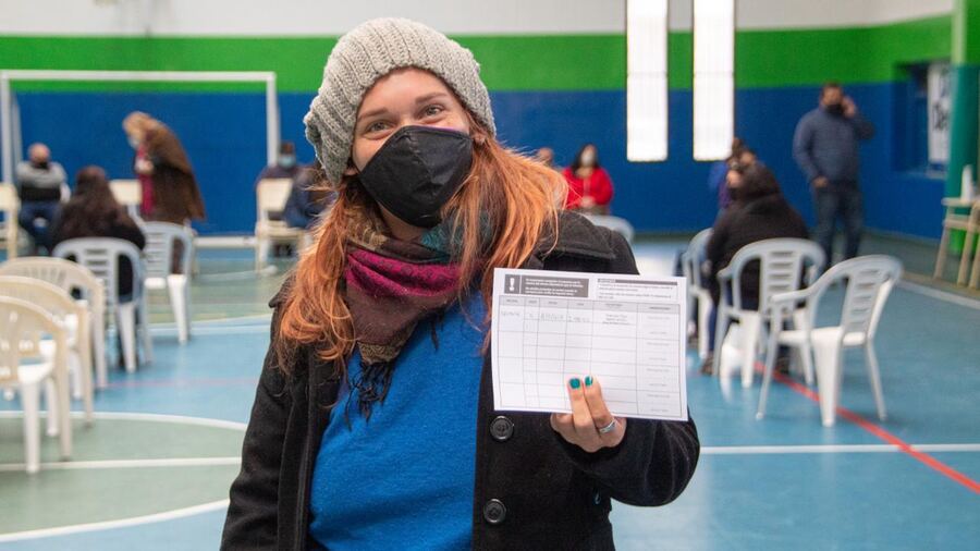 Vacunas: nuevo récord con 376.815 dosis aplicadas el día de ayer