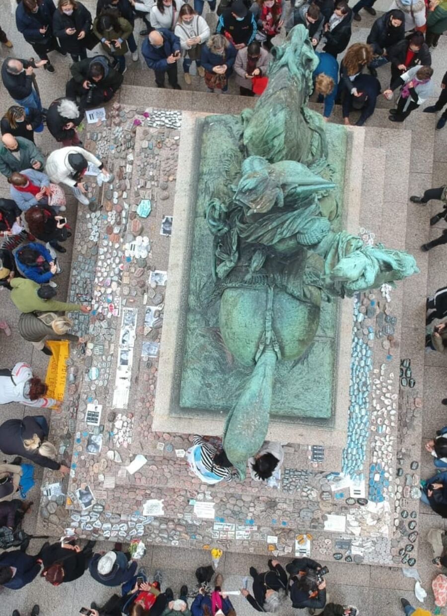 Una multitud participó de la "continuación" de la Marcha de las Piedras