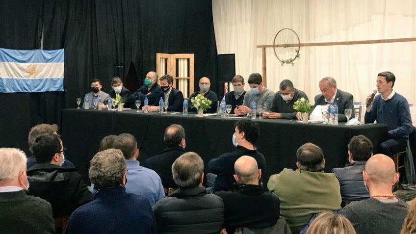 En Lobería: intendentes del sudeste firmaron acta de compromiso a trabajar en el desarrollo regional