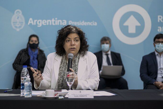 Vizzotti: "Estamos evaluando un refuerzo de todas las vacunas" contra el Covid-19
