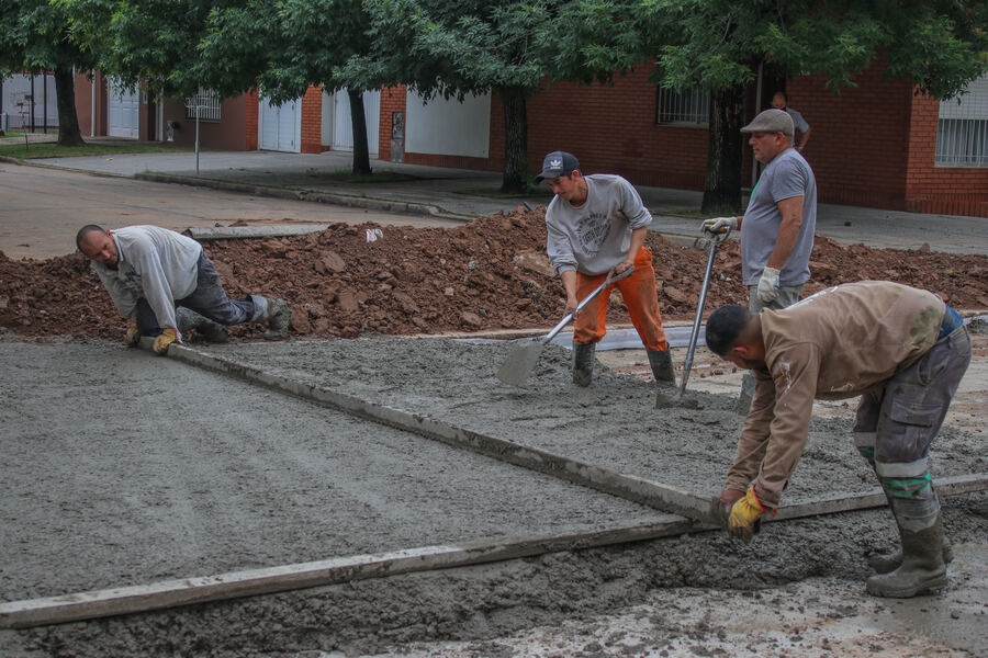 Campana: El Municipio sigue adelante con la reparación de la calle Castelli