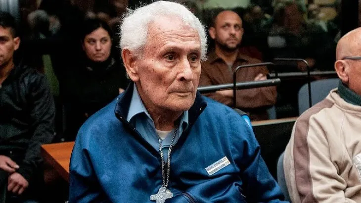 Falleció el represor Miguel Etchecolatz