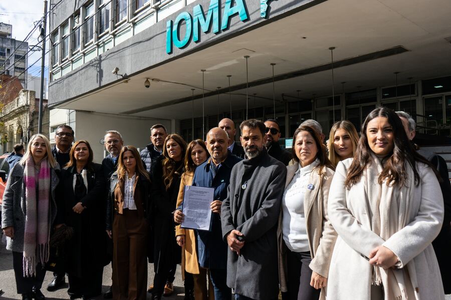 Legisladores provinciales de LLA reclamaron acceso a la información pública en IOMA
