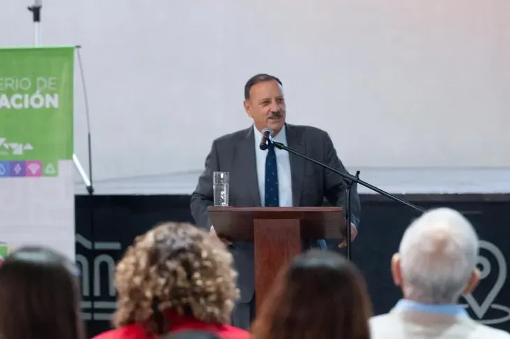 La Rioja: Quintela relanza los "Chachos" y advierte sobre la crisis social en las provincias
