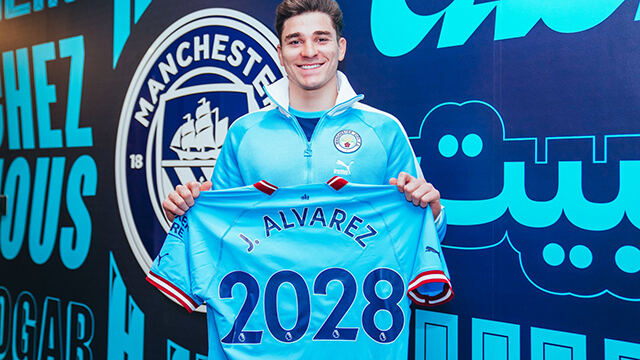 Julián Álvarez renovó su contrato con el Manchester City