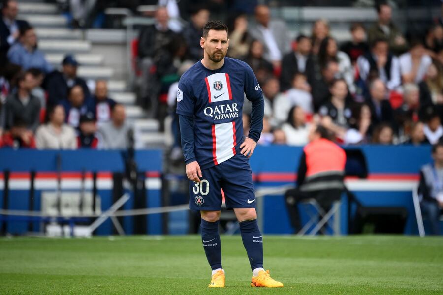 El PSG suspendió por dos semanas a Messi por un viaje a Arabia