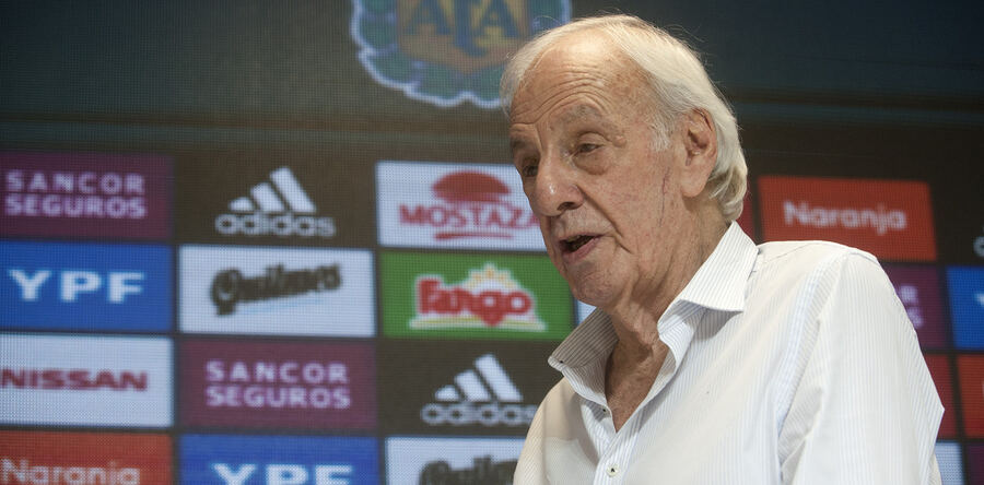Menotti fue internado tras sufrir un accidente doméstico