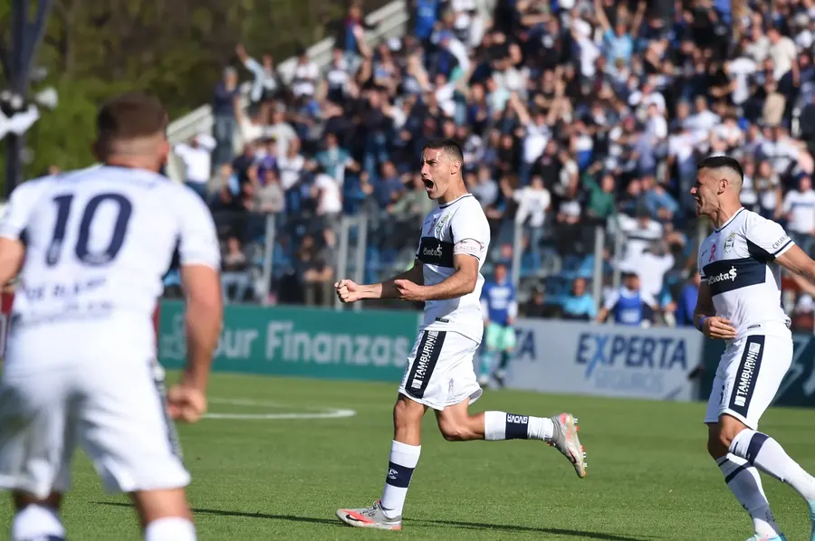 Banfield y Gimnasia será televisado fuera de la grilla, por la señal tradicional de TNT
