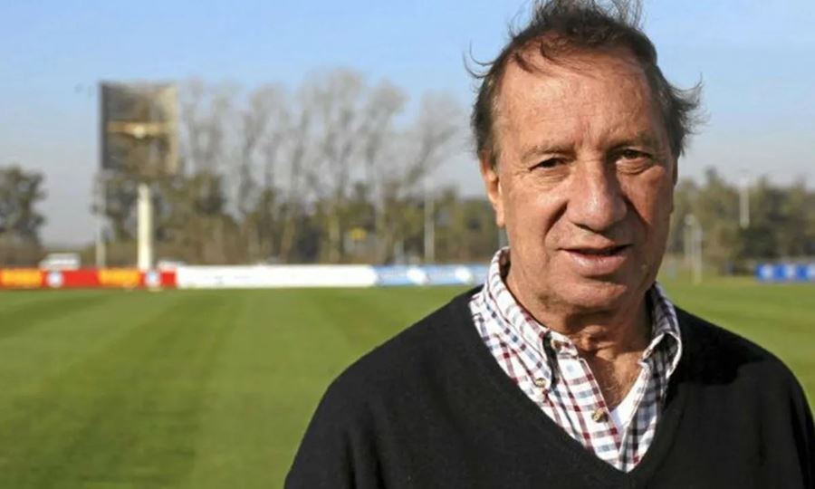 Reapareció Carlos Bilardo en una foto junto a tres campeones del mundo del 86